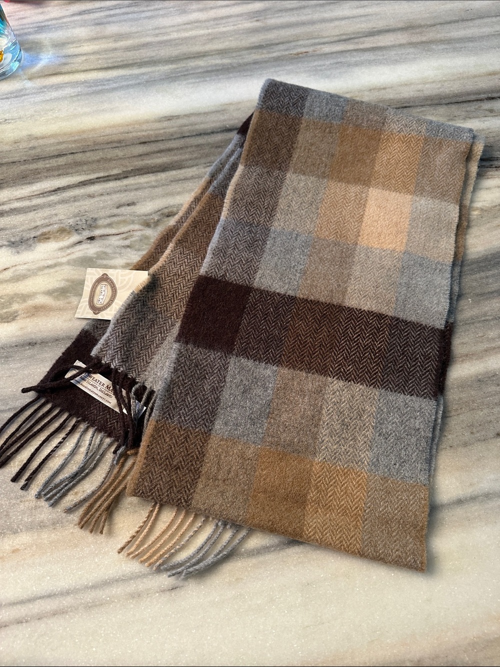 NWT IRISH LAMBSWOOL PLAID SCARF